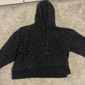 NIKE cropped cheetah print hoddie